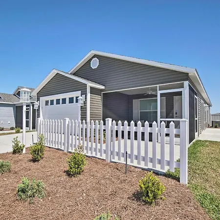 The Villages Villa With Community Amenities!
